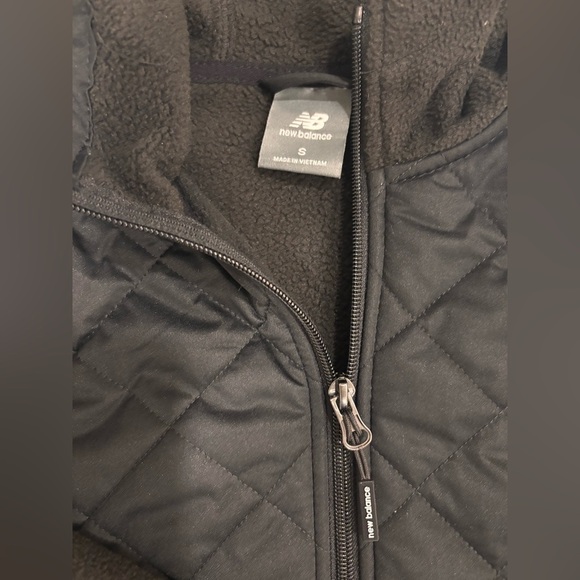 New Balance Women's Quilted Puffer and Fleece Combo Jacket- Black Size Small - Picture 5 of 5